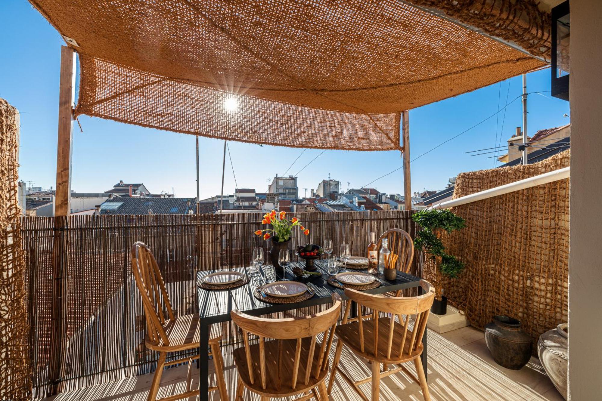 Wabisabi Suites - Mero Cannes Luaran gambar