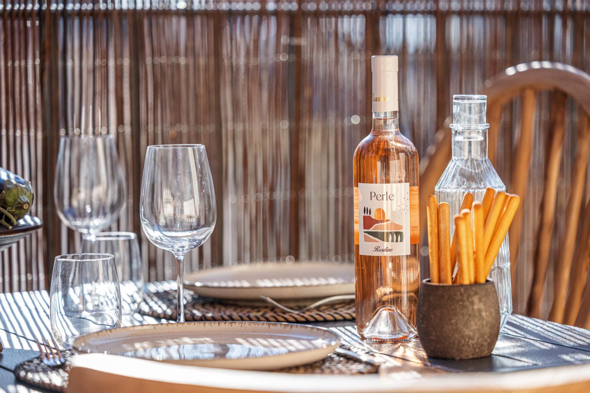 Wabisabi Suites - Mero Cannes Luaran gambar