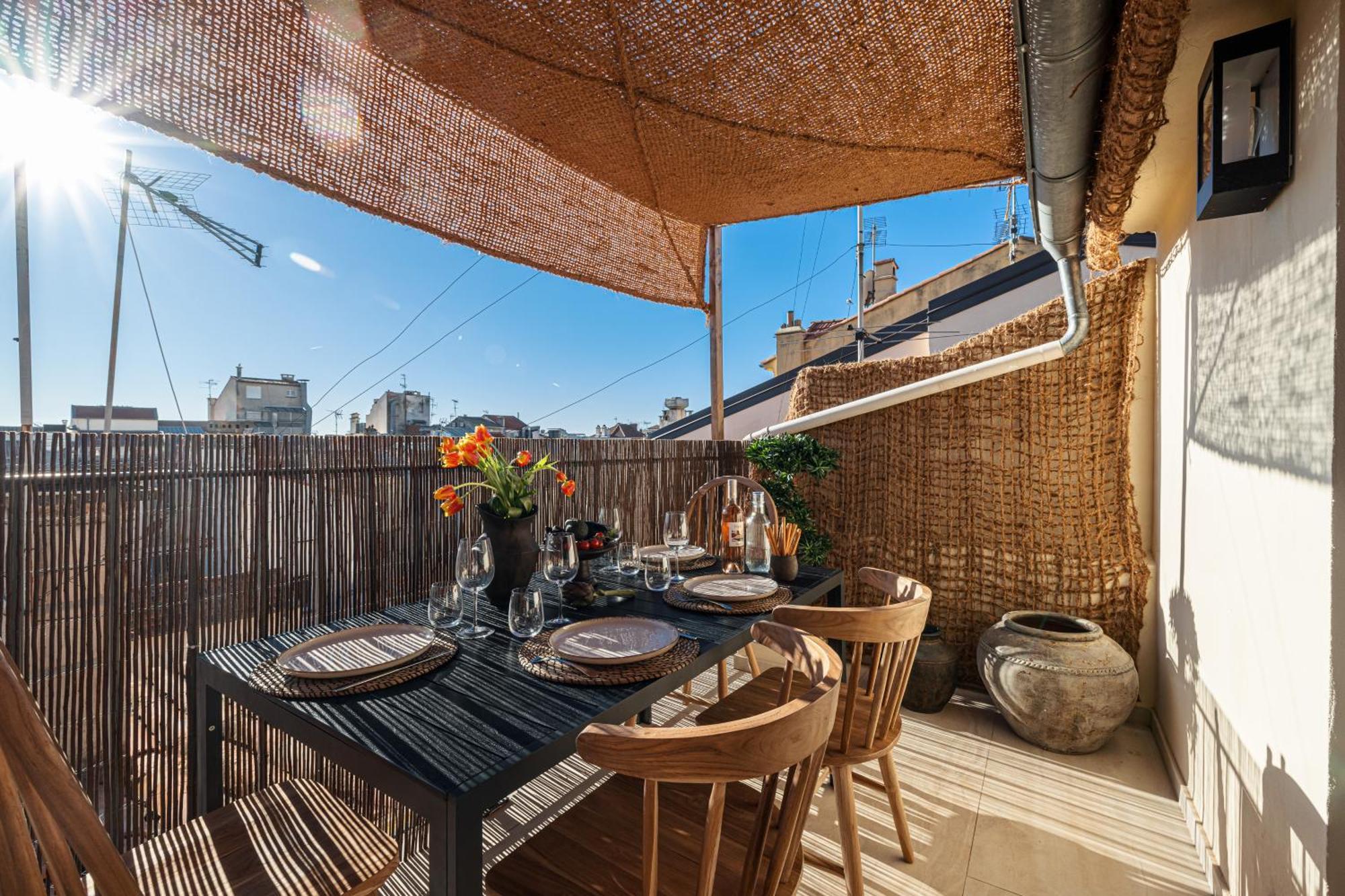 Wabisabi Suites - Mero Cannes Luaran gambar
